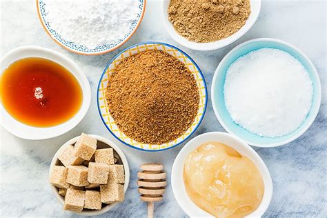 Schéma illustrant la différence entre sucres ajoutés et sucres naturels dans les aliments