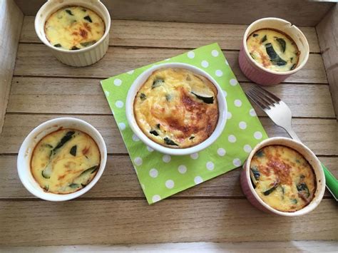 Cookeo avec un flan cuisant dans son panier vapeur