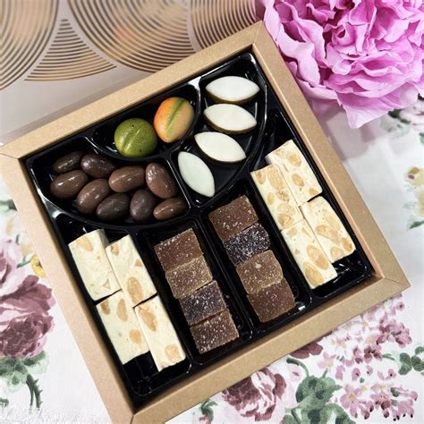 Photographie d'un assortiment de confiseries fines