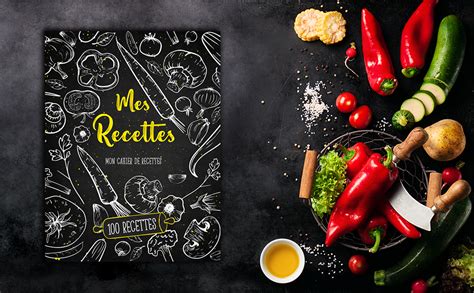Livre de recettes ancien ouvert sur une page