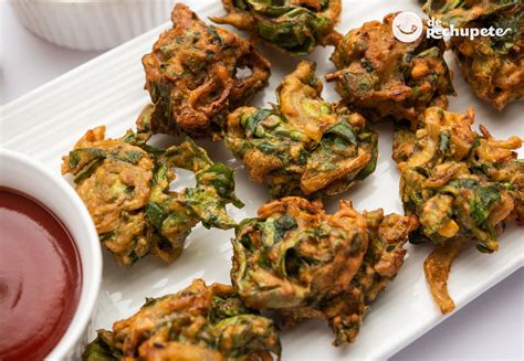 Assortiment de pakoras colorés