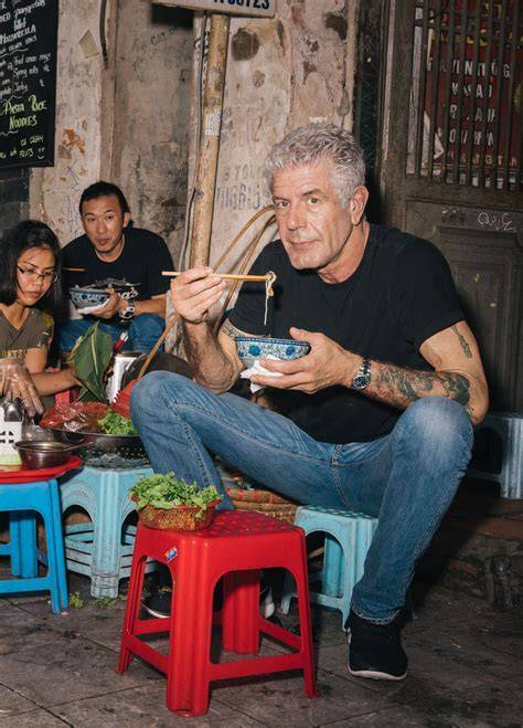 Anthony Bourdain en cuisine, illustration de sa passion culinaire