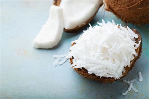 Noix de coco râpée et lait de coco