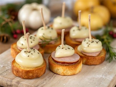 Schéma de montage des canapés: boudin blanc, compotée de pommes et bacon