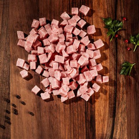 Dés de jambon coupés