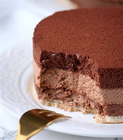 cercle à entremets avec mousse au chocolat noir