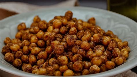 Bol de pois chiches cuits et égouttés