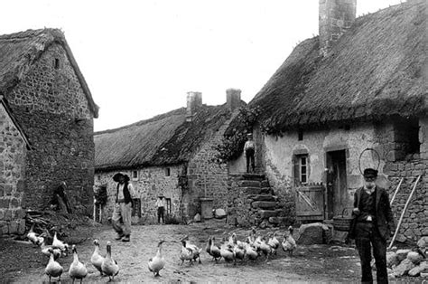 Photographie ancienne d'une ferme du Lot