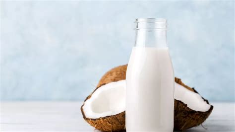 Infographie: Propriétés nutritionnelles du lait de coco et rôle des triglycérides à chaîne moyenne