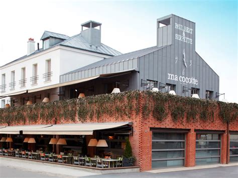 Façade du restaurant Ma Cocotte aux Puces de Saint-Ouen