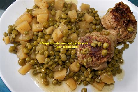 Plat de paupiettes de porc aux petits pois servi