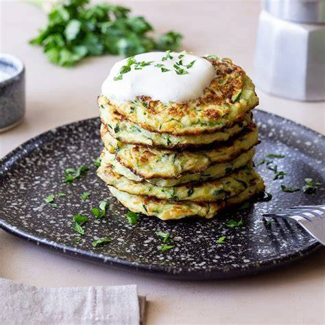 Beignets de courgettes dorés à la poêle