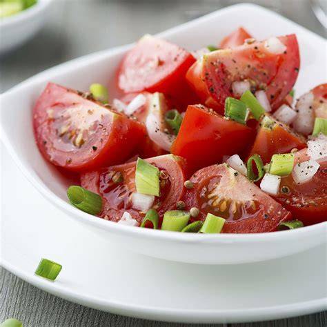 Salade de tomates et coriandre avec salsa au citron vert