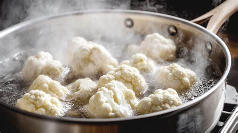 Schéma: méthodes de cuisson (cru, vapeur, eau, four) pour chou-fleur