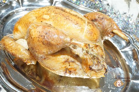 Chapon cru prêt à être farci