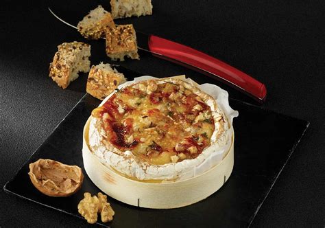 Camembert rôti avec du thym