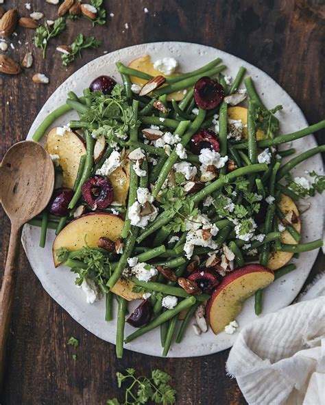 https://example.com/image-salade-haricots-verts-petits-pois.jpg