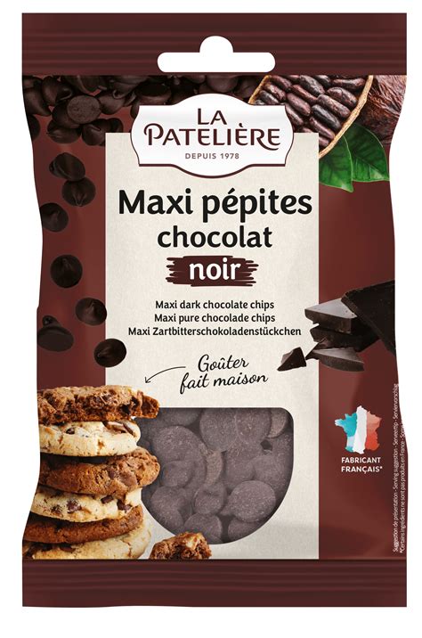 Pépites de chocolat noir dans une pâte à biscuits