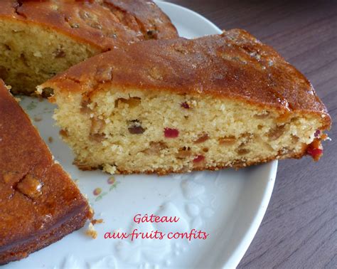 Gâteau Ti Son avec des fruits confits
