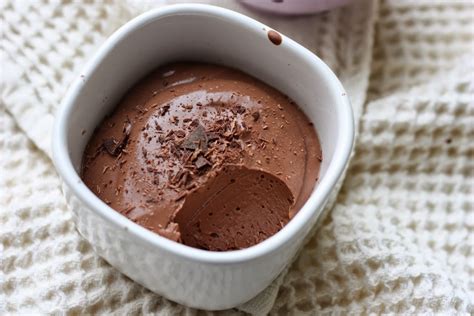 Tofu soyeux utilisé pour une mousse au chocolat vegan