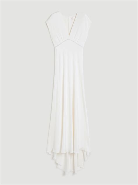 Vêtement en crêpe de chine avec un drapé fluide