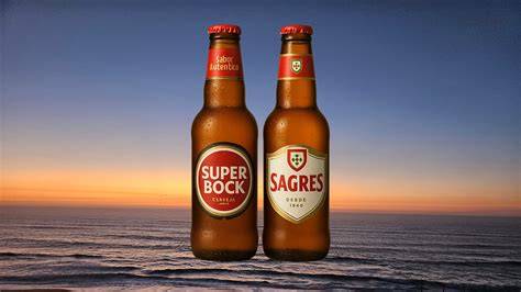 Photographie de Super Bock et Sagres, icônes de la bière portugaise