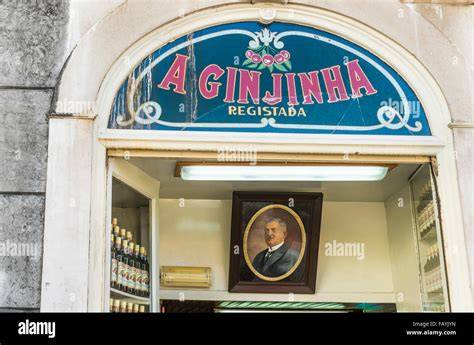 Ginjinha servie dans un verre traditionnelle