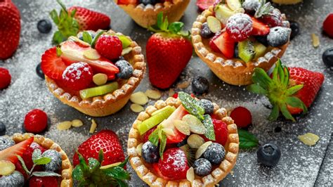 variété de tartes et tartelettes réalisées avec poussoir