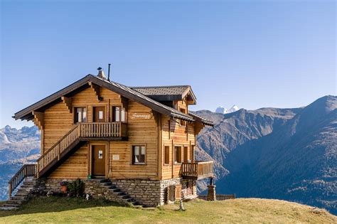 Chalet de montagne suisse
