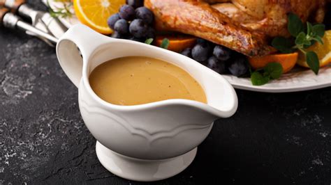 Gravy dans une saucière