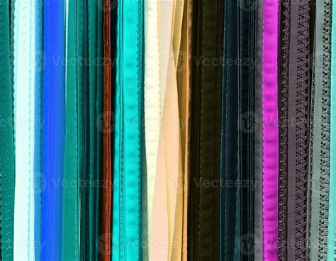 Échantillons de tissus crêpe de différentes nuances de vert