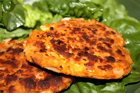 Diverses galettes de pois chiches présentées