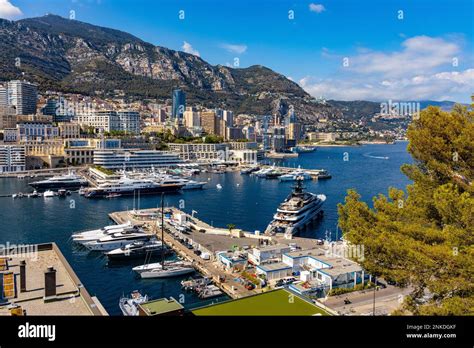 Vue panoramique du port de Fontvieille à Monaco