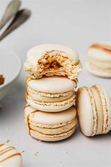 Macarons caramel beurre salé cloison et forme
