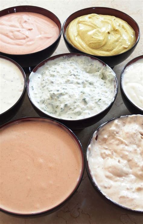 Assortiment de sauces et dips pour accompagner la terrine