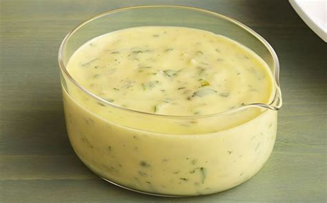 Sauce onctueuse en cours d'épaississement