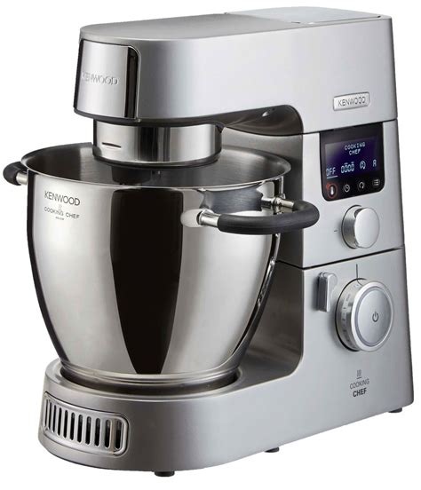 Robot cuiseur Kenwood Cooking Chef Gourmet KCC9063S en action dans une cuisine moderne