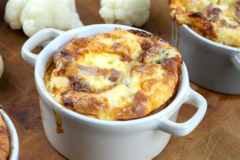 Ramequins de flan de chou-fleur au four