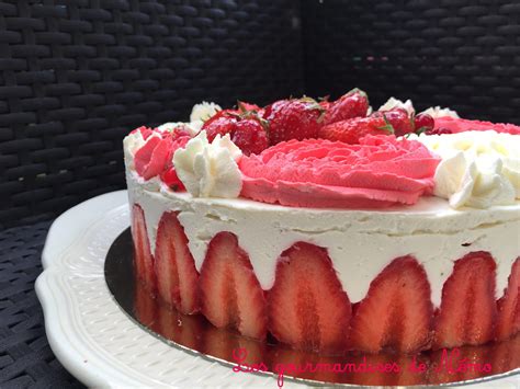 Gâteau décoré avec chantilly mascarpone et ganache
