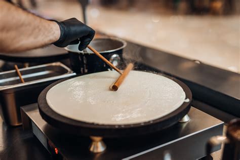Stand mobile de crêpes et gaufres