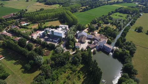 Vue aérienne du Moulin Marion et de ses environs verdoyants