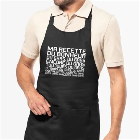 Homme portant un tablier de barbecue humoristique avec une citation amusante