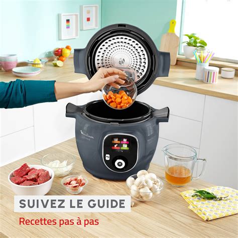 Multicuiseur Cookeo avec des ingrédients pour pâtes