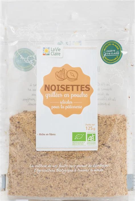 Grains de noisettes grillées entières et en poudre