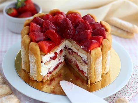 charlotte fraises miel dessert