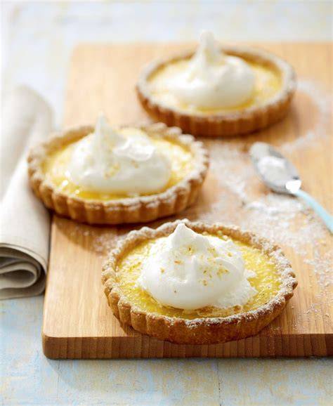 illustration tartelettes citron coco meringue