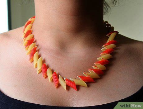 Matériaux pour faire un collier de pâtes