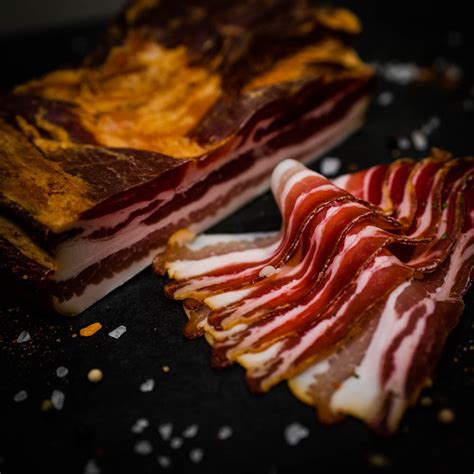Tranches de lard fumé