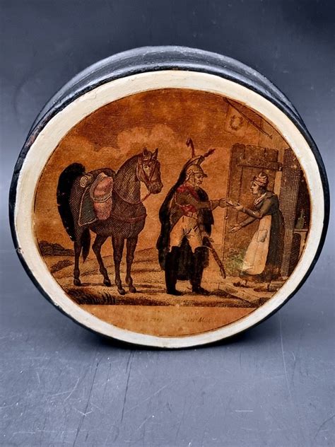 Icône représentant une pharmacie et une main remettant une boîte de médicament