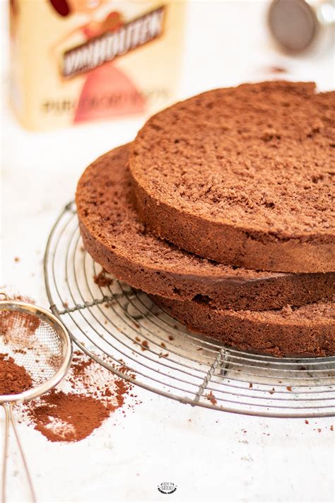 Ingrédients pesés pour une génoise au chocolat